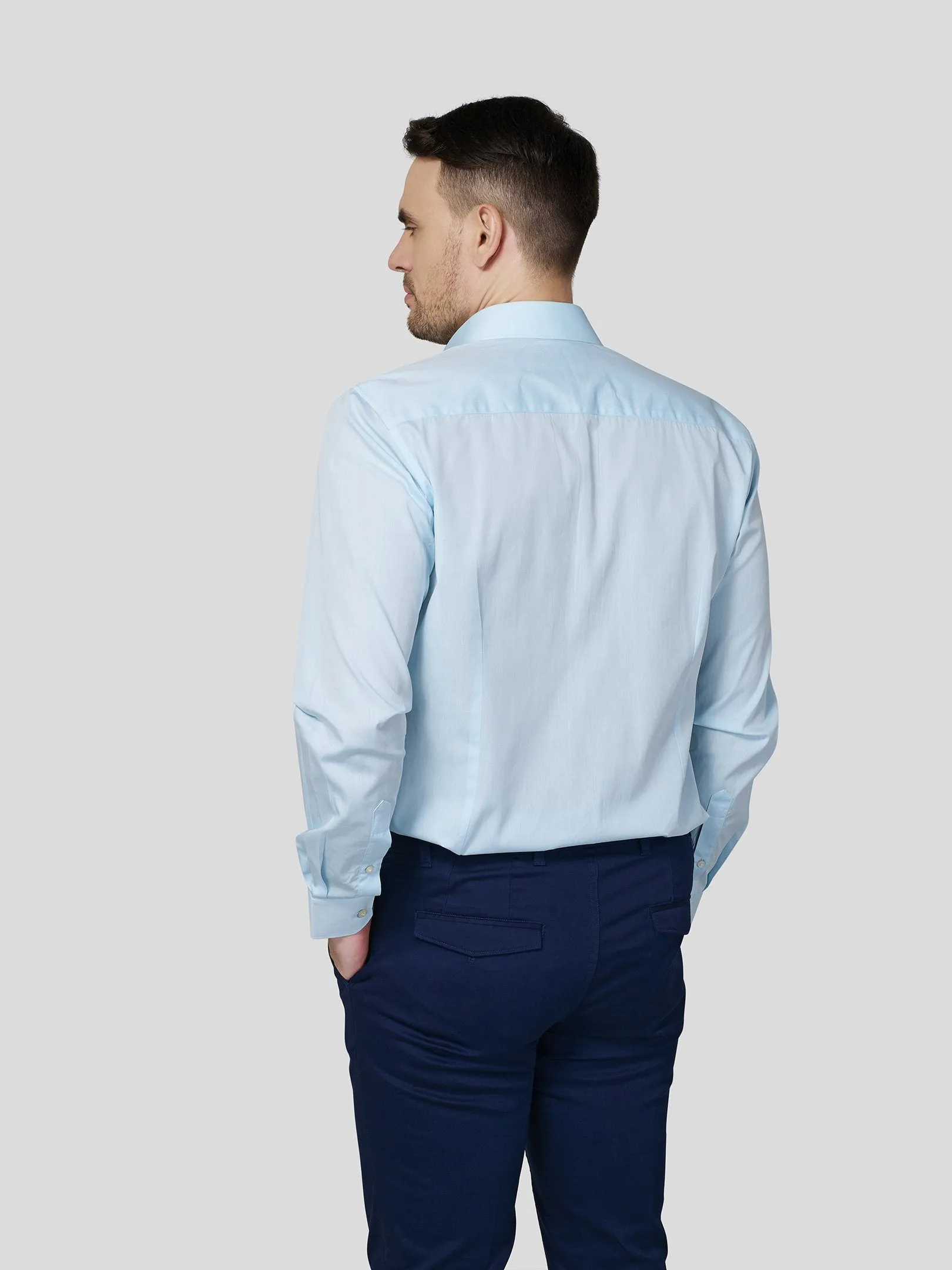 Cutaway Collar Shirt