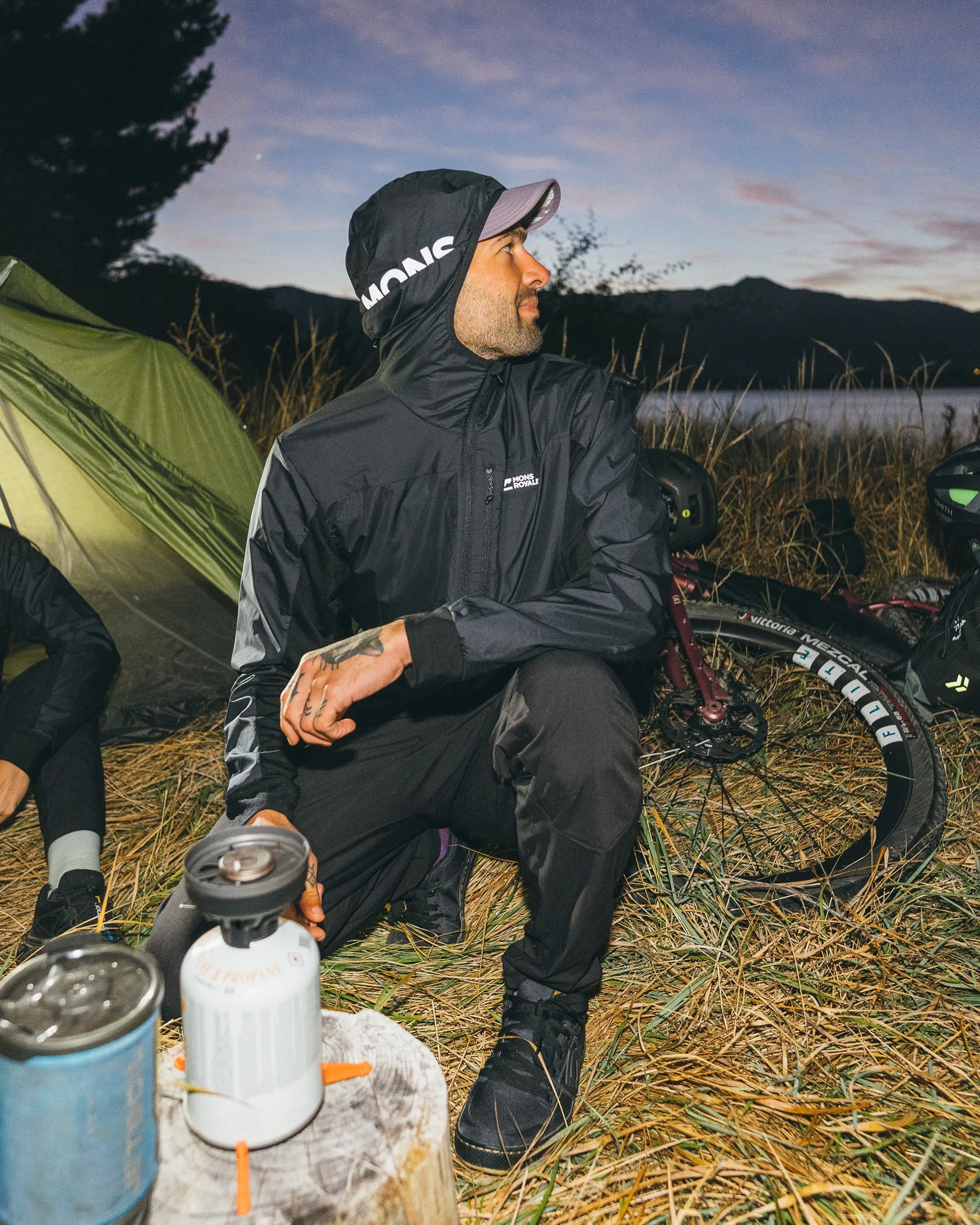 Diversion Merino Wind Jacket - Black