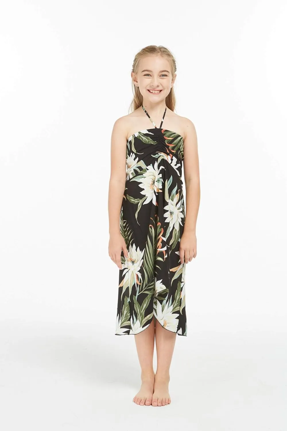 Matchable Family Hawaiian Luau Men Women Girl Boy Clothes in Wispy Cereus Black