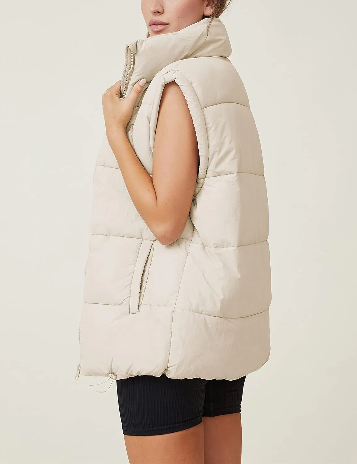 Puffer Vest Women Sleeveless Quilted Zip Up Stand Collar Oversized Coat Outwear with Pocket