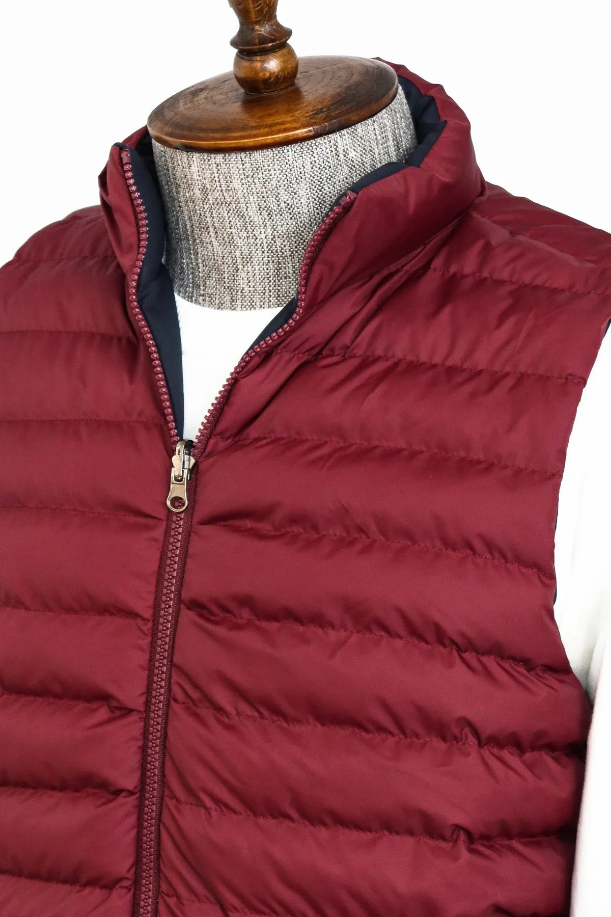 WSS Reversible Puffer Burgundy Men Down Vest  - Singen